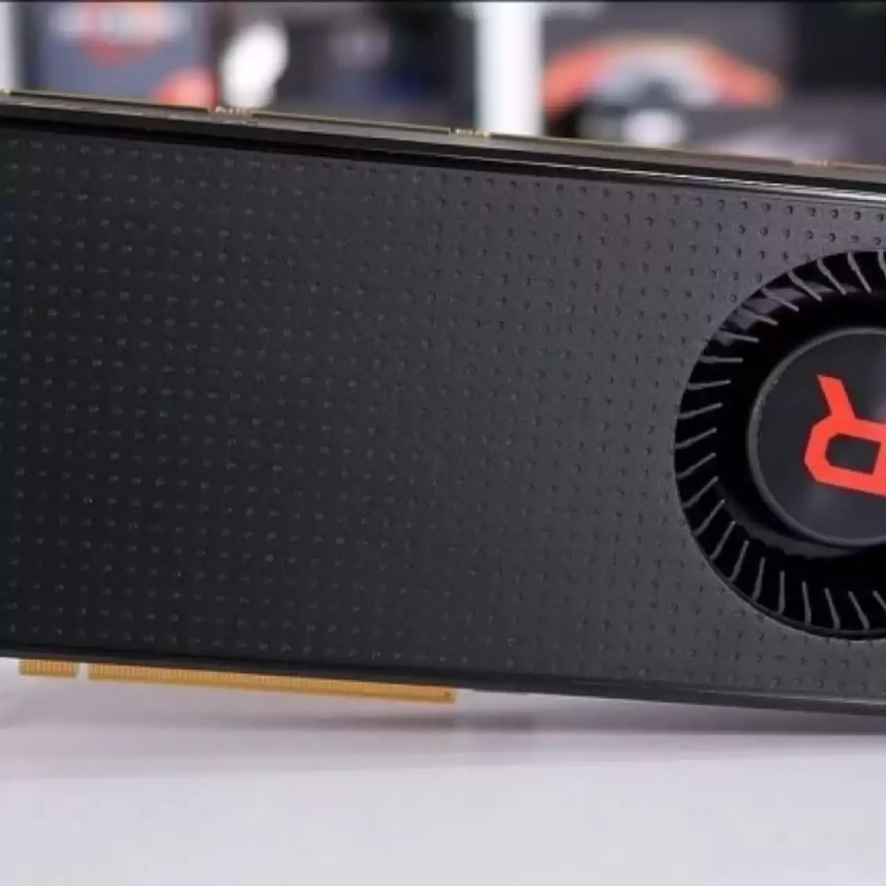 AMD показала трассировку лучей на примере новой технодемки AMD показала трассировку лучей на примере новой технодемки