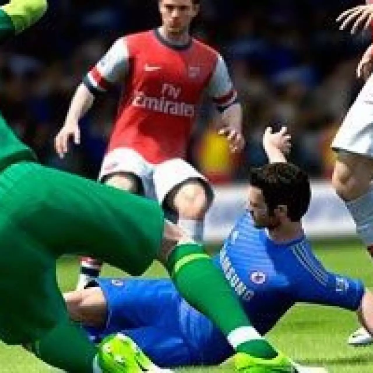 FIFA 13 удерживает лидерство