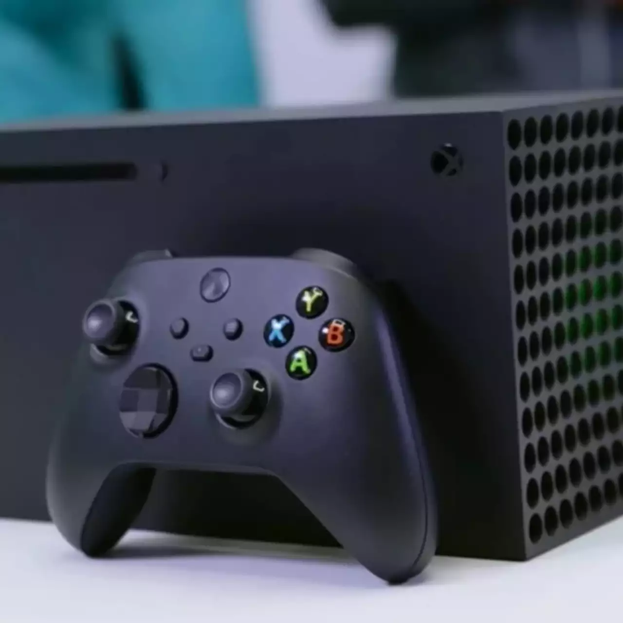 Дизайнер показал, как может выглядеть Xbox Series X в стиле The Witcher и Diablo 4 Дизайнер показал, как может выглядеть Xbox Series X в стиле The Witcher и Diablo 4