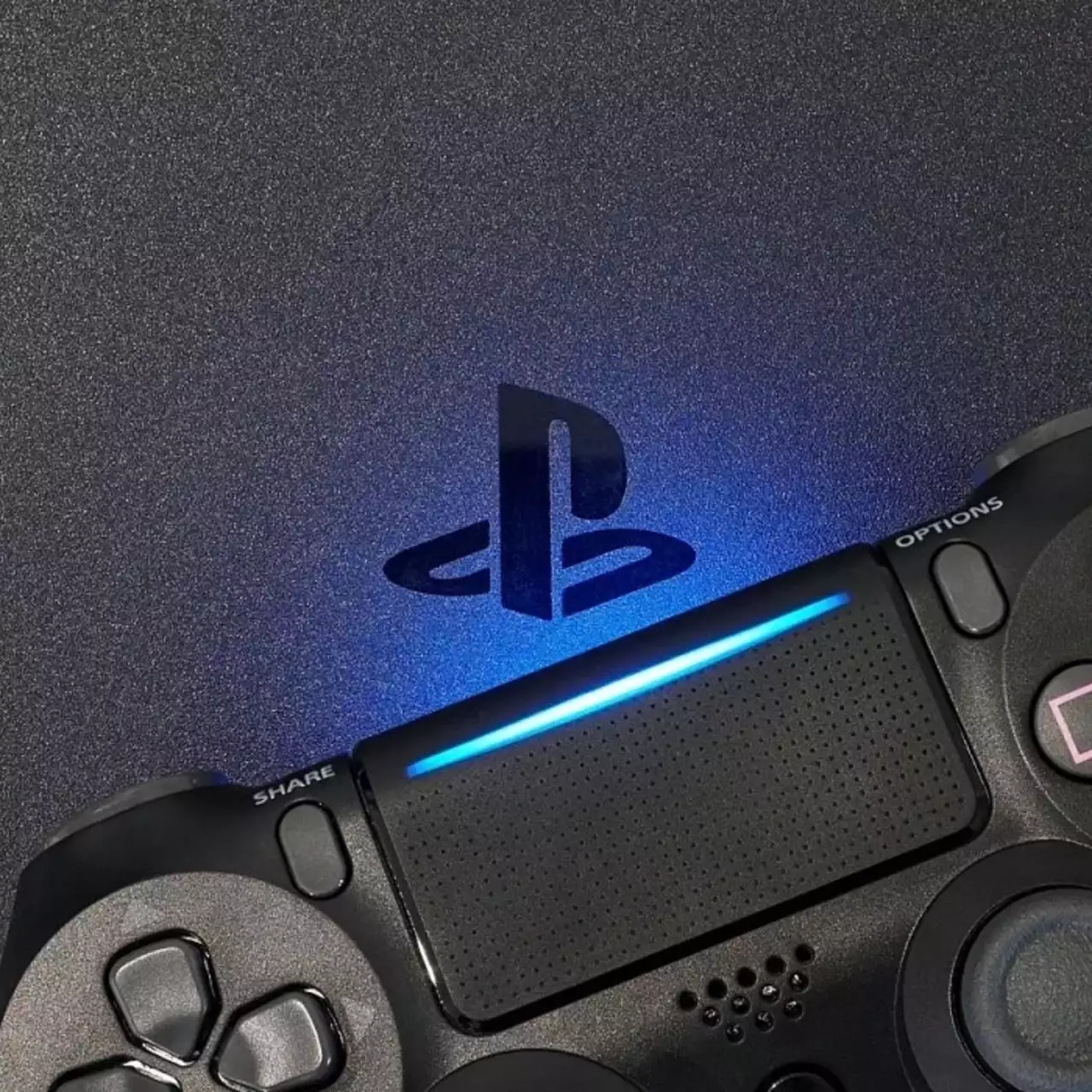 Пост Sony о переносе презентации PlayStation 5 поставил рекорд в Twitter. Microsoft поддержала компанию