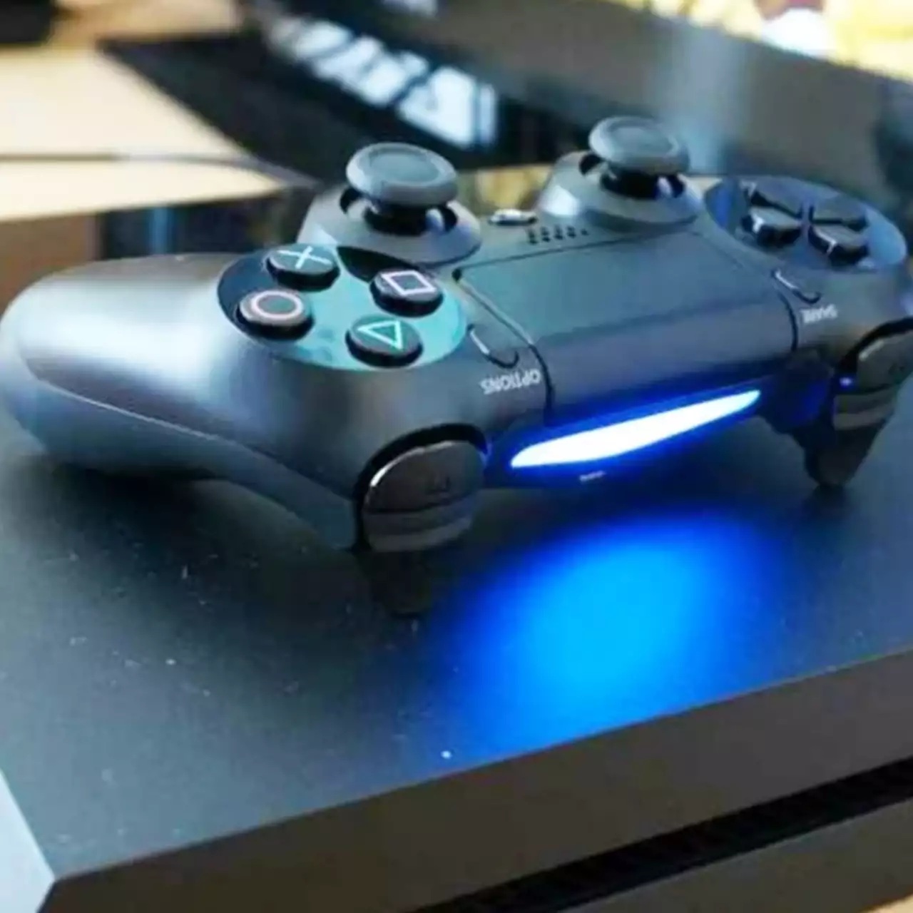 Sony подарит геймерам до 3,5 млн руб, если они найдут ошибки в работе PS4