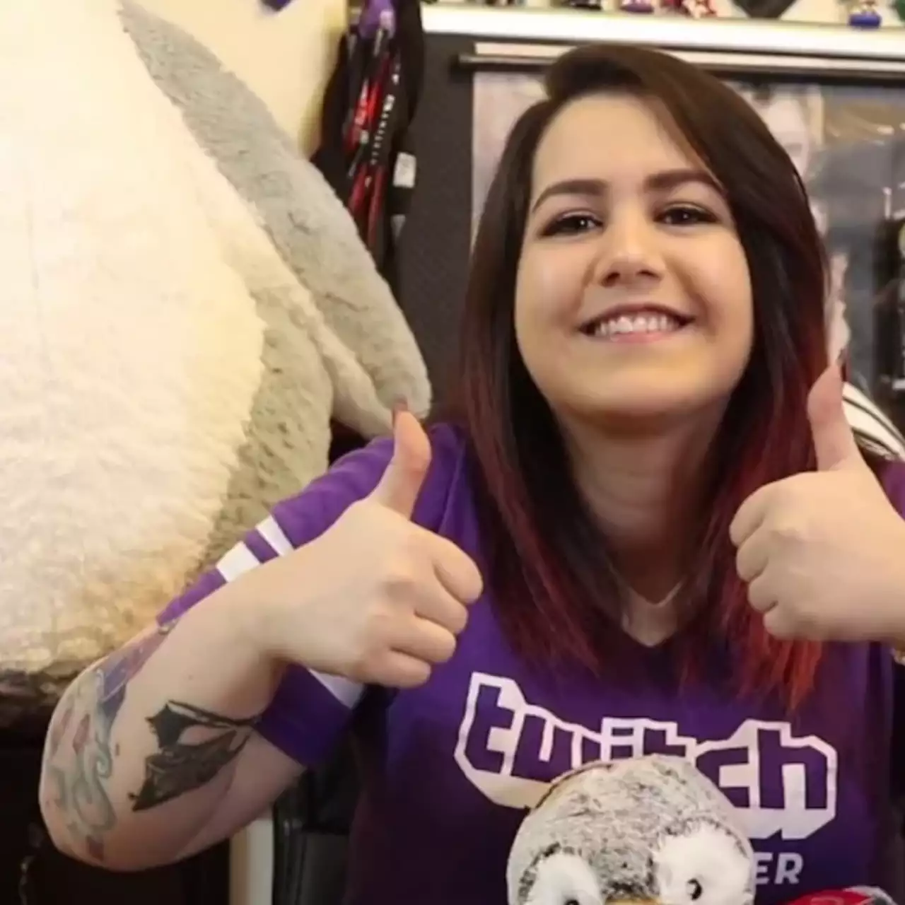 Cтримерша обвинила топ-менеджера Twitch в сексуальных домогательствах Cтримерша обвинила топ-менеджера Twitch в сексуальных домогательствах