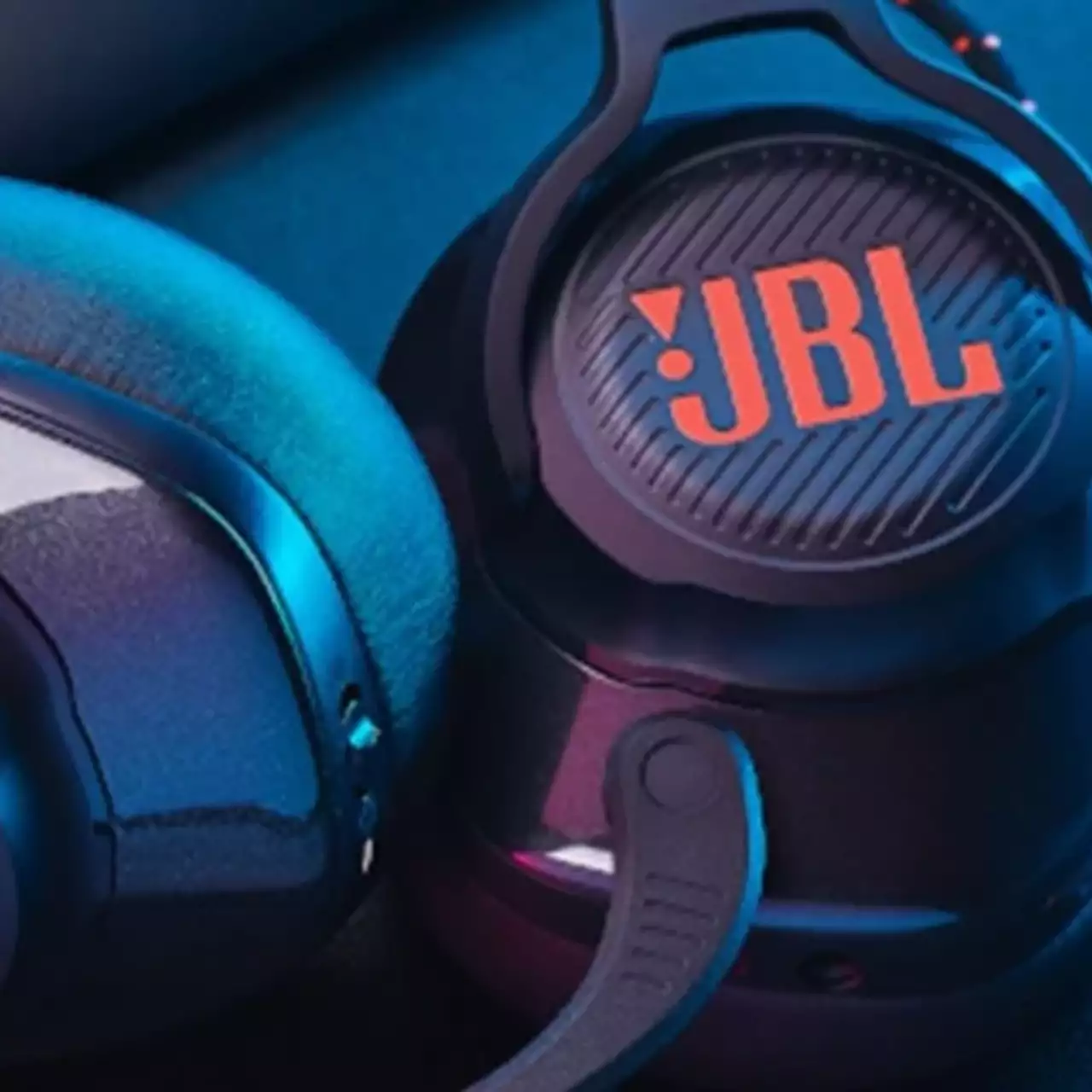 Обзор игровых гарнитур JBL Quantum — премиальный звук в играх