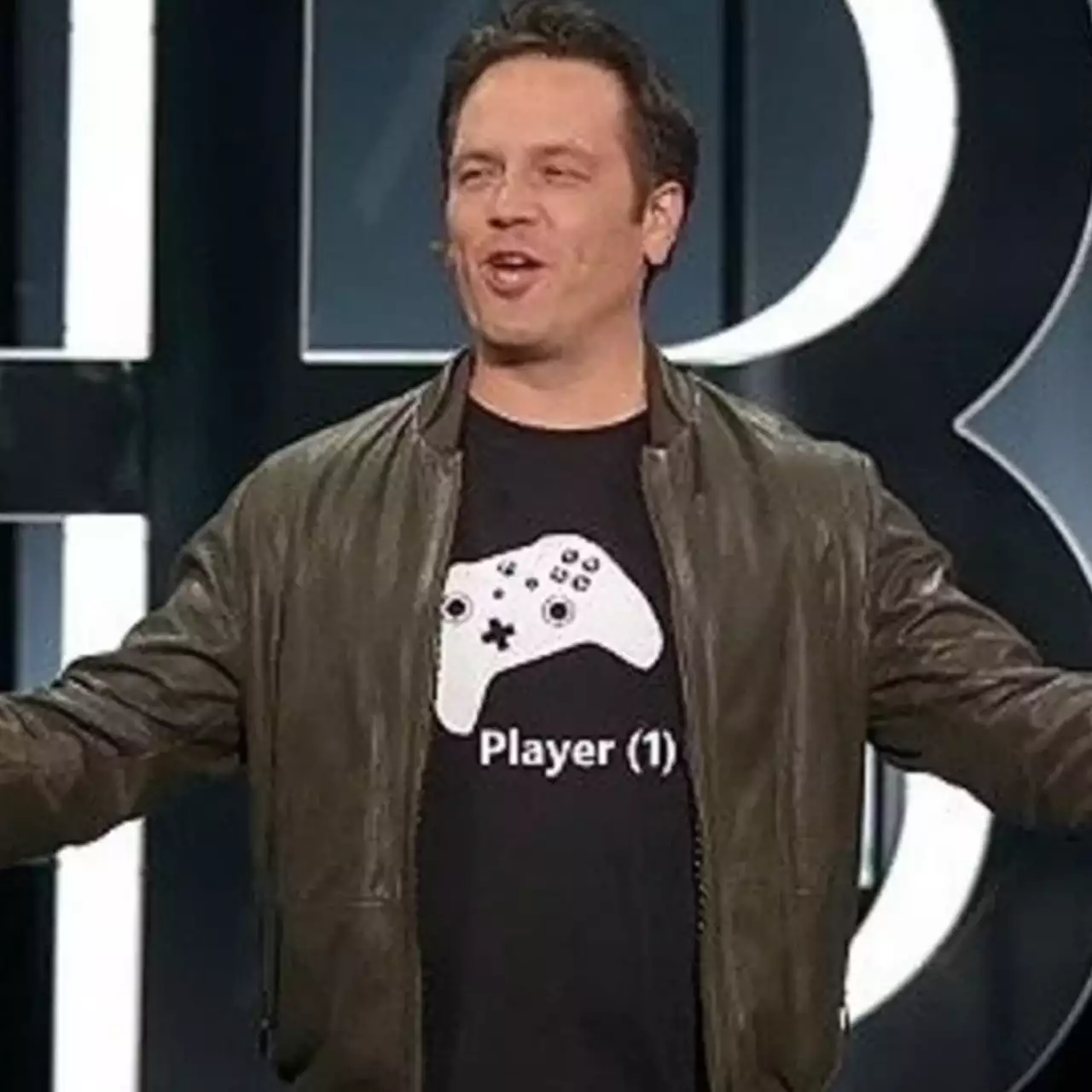 Microsoft не будет заставлять свои студии работать над играми для Xbox One