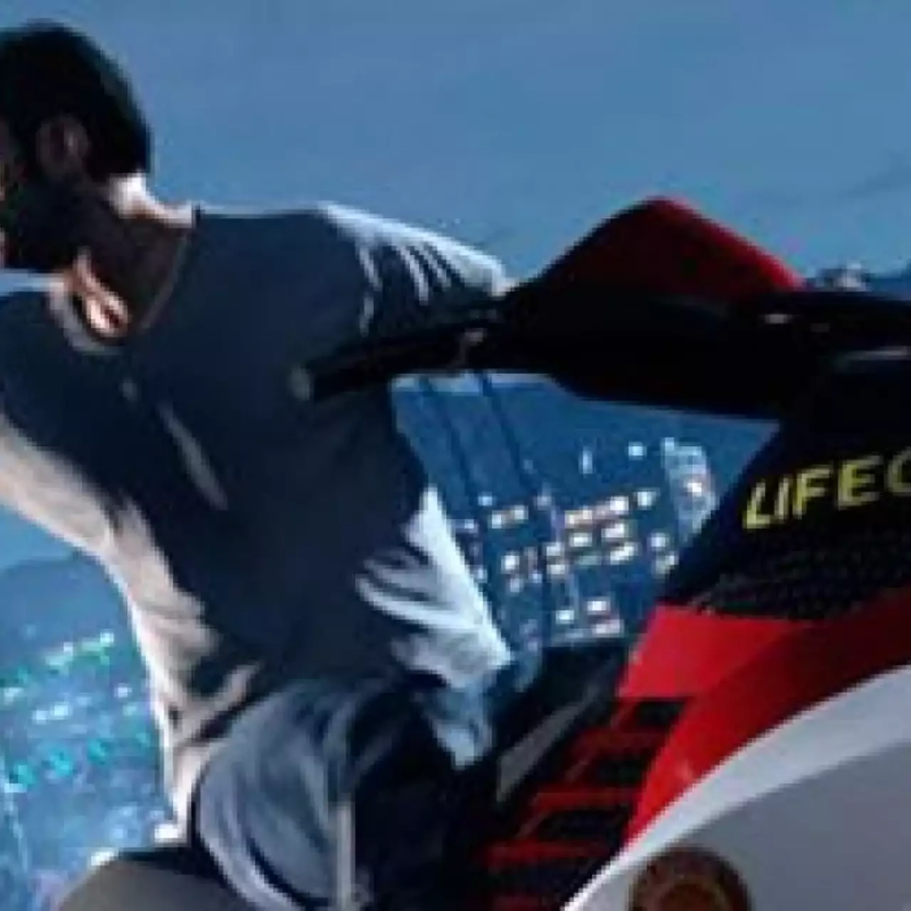 Парень на гидроцикле — новый скриншот GTA 5