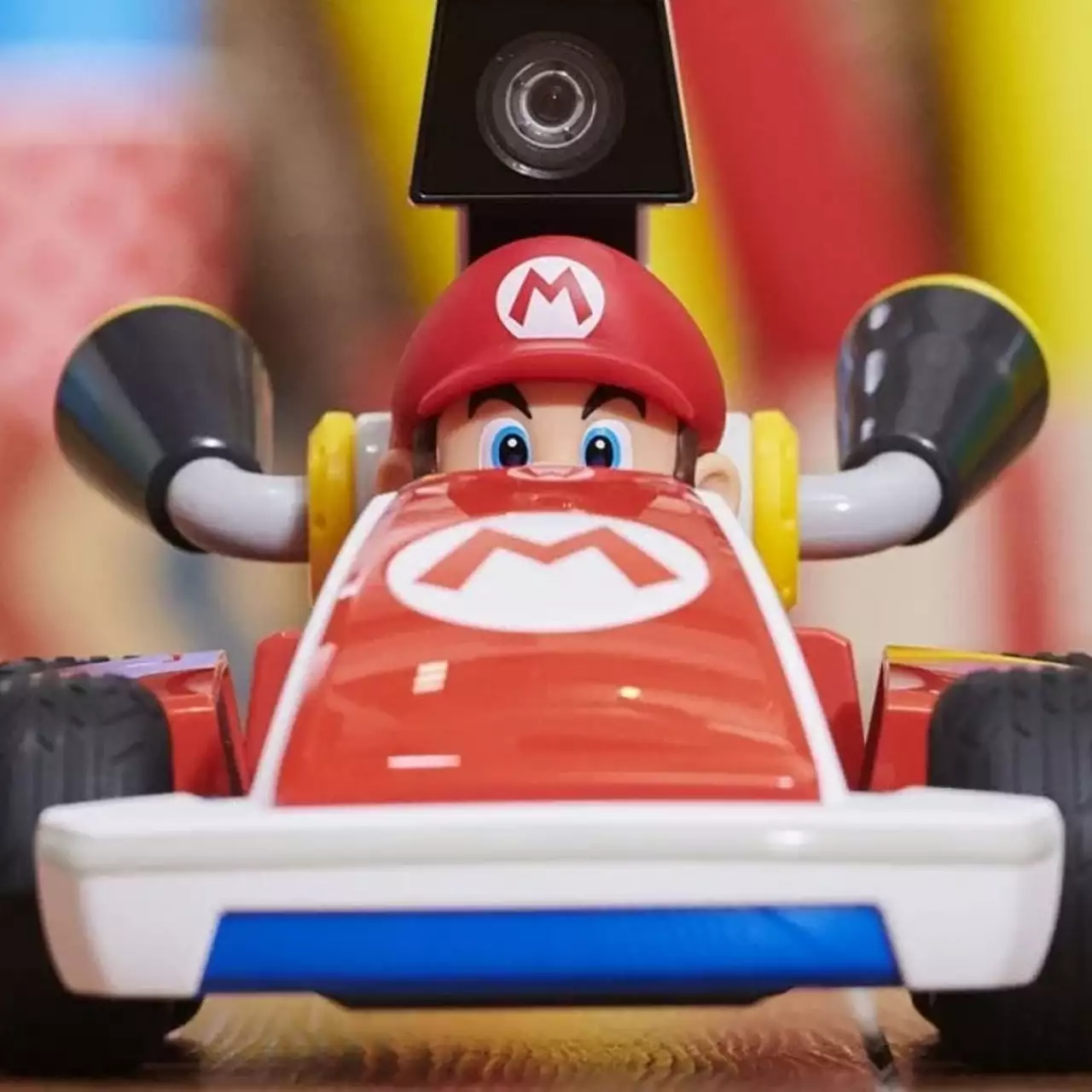 Вот как выглядит геймплей Mario Kart Live: Home Circuit. Nintendo рассказала подробности об игре Вот как выглядит геймплей Mario Kart Live: Home Circuit. Nintendo рассказала подробности об игре