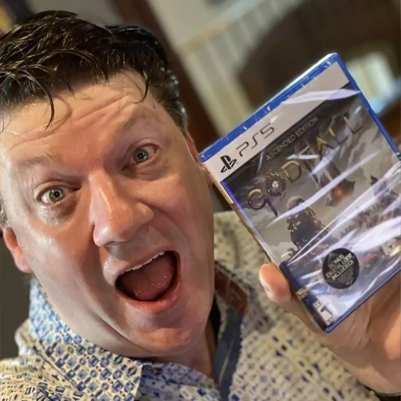 Рэнди Питчфорд показал диск «первой в мире» игры для PlayStation 5