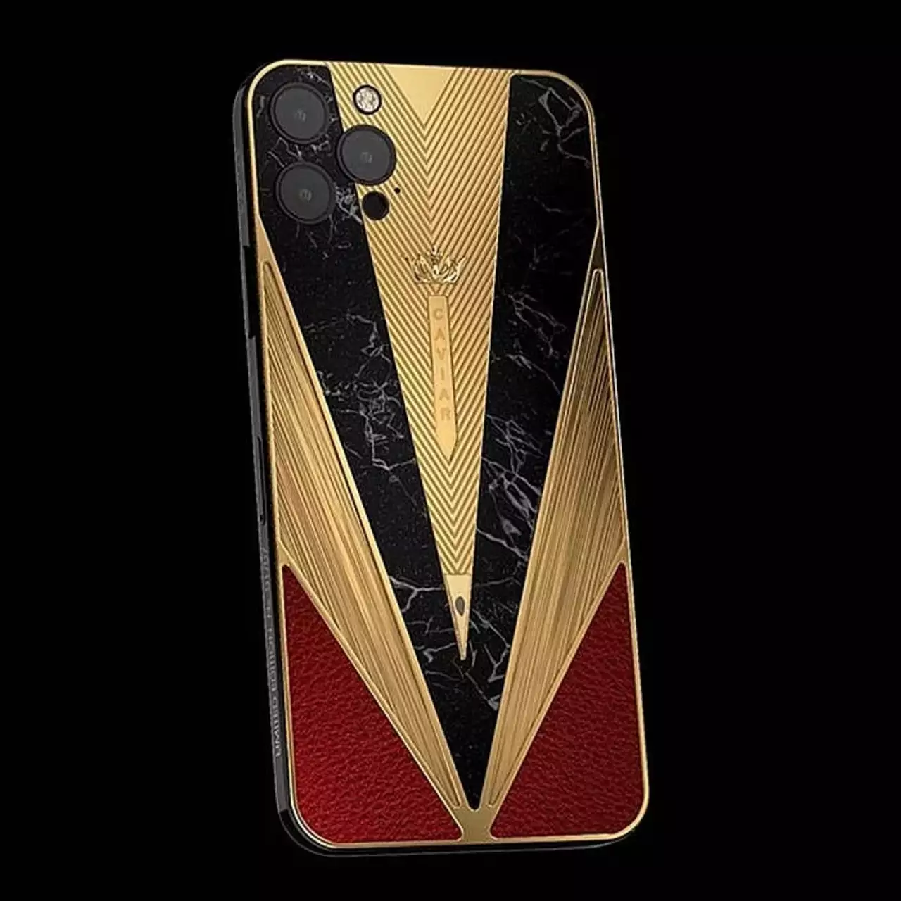 Специально для его Величества. В России представили золотой iPhone 12 Pro за 3 миллиона рублей Специально для его Величества. В России представили золотой iPhone 12 Pro за 3 миллиона рублей