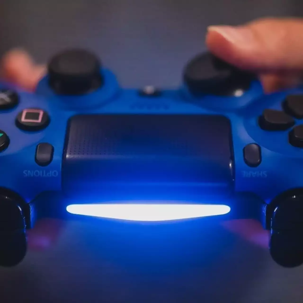 Microsoft cравнила PlayStation с работающим феном. Xbox Series X — тише шепота (инфографика) Microsoft cравнила PlayStation с работающим феном. Xbox Series X — тише шепота (инфографика)