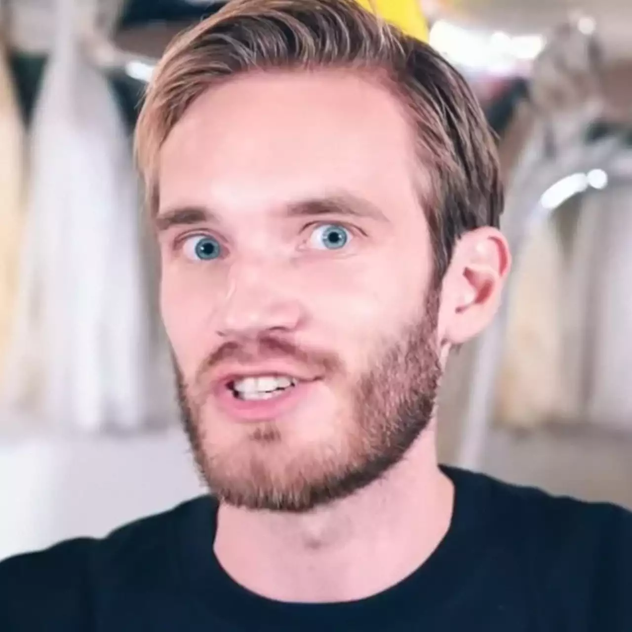 PewDiePie — не святой: популярный ютубер рассказал, как нарушал закон и убегал от полиции PewDiePie — не святой: популярный ютубер рассказал, как нарушал закон и убегал от полиции
