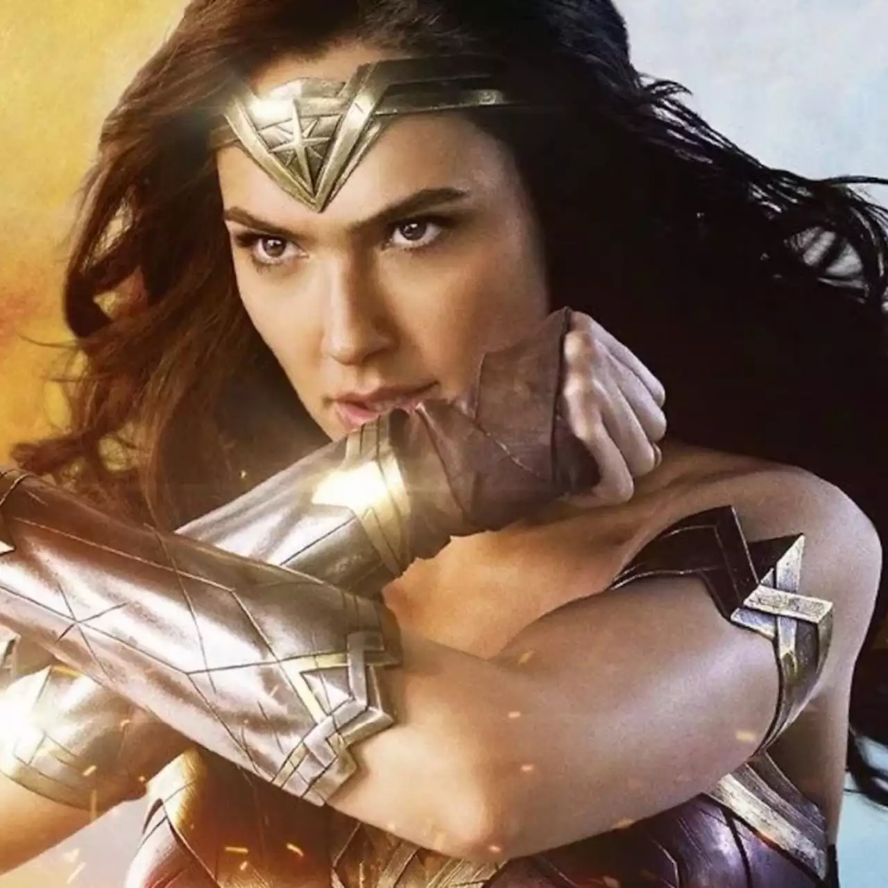 Издатель DC Comics нарисовал крутой арт с Чудо-женщиной. Она совсем не похожа на Галь Гадот