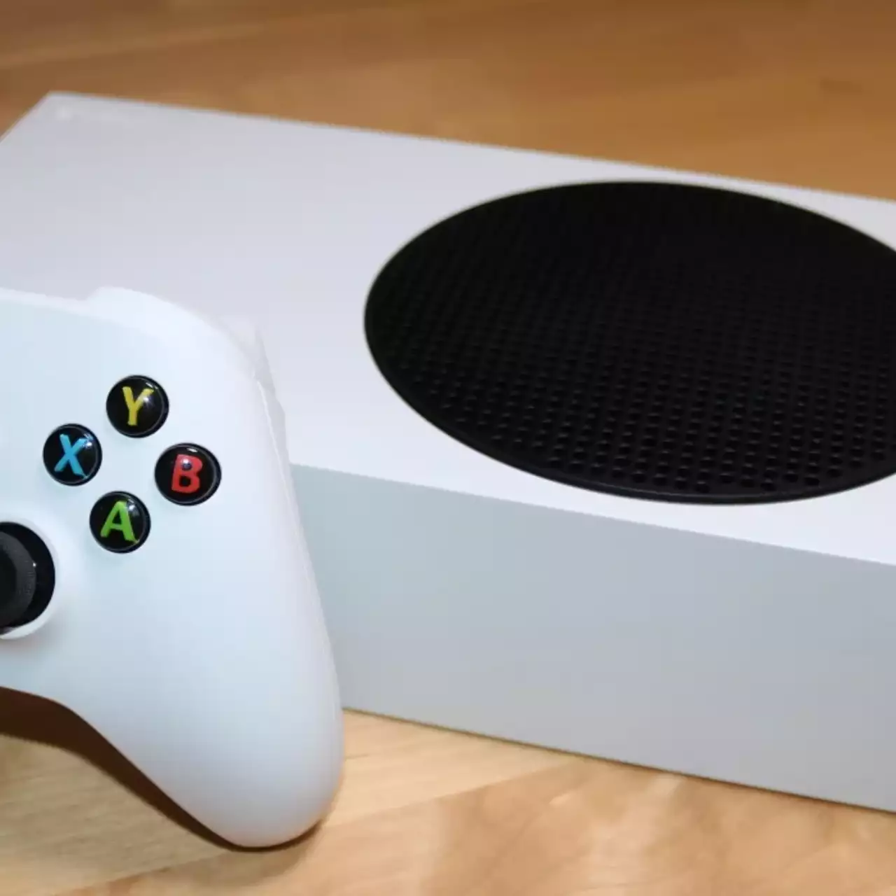 Полный обзор Xbox Series S. Самый бюджетный некстген