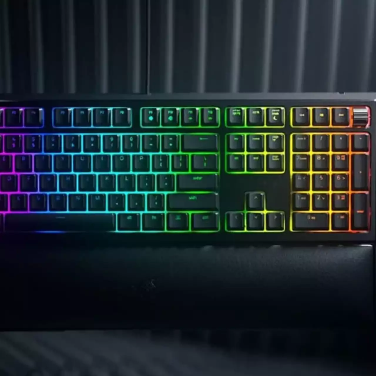 Обзор Razer Ornata V2. Что ещё за гибридные переключатели? Обзор Razer Ornata V2. Что ещё за гибридные переключатели?