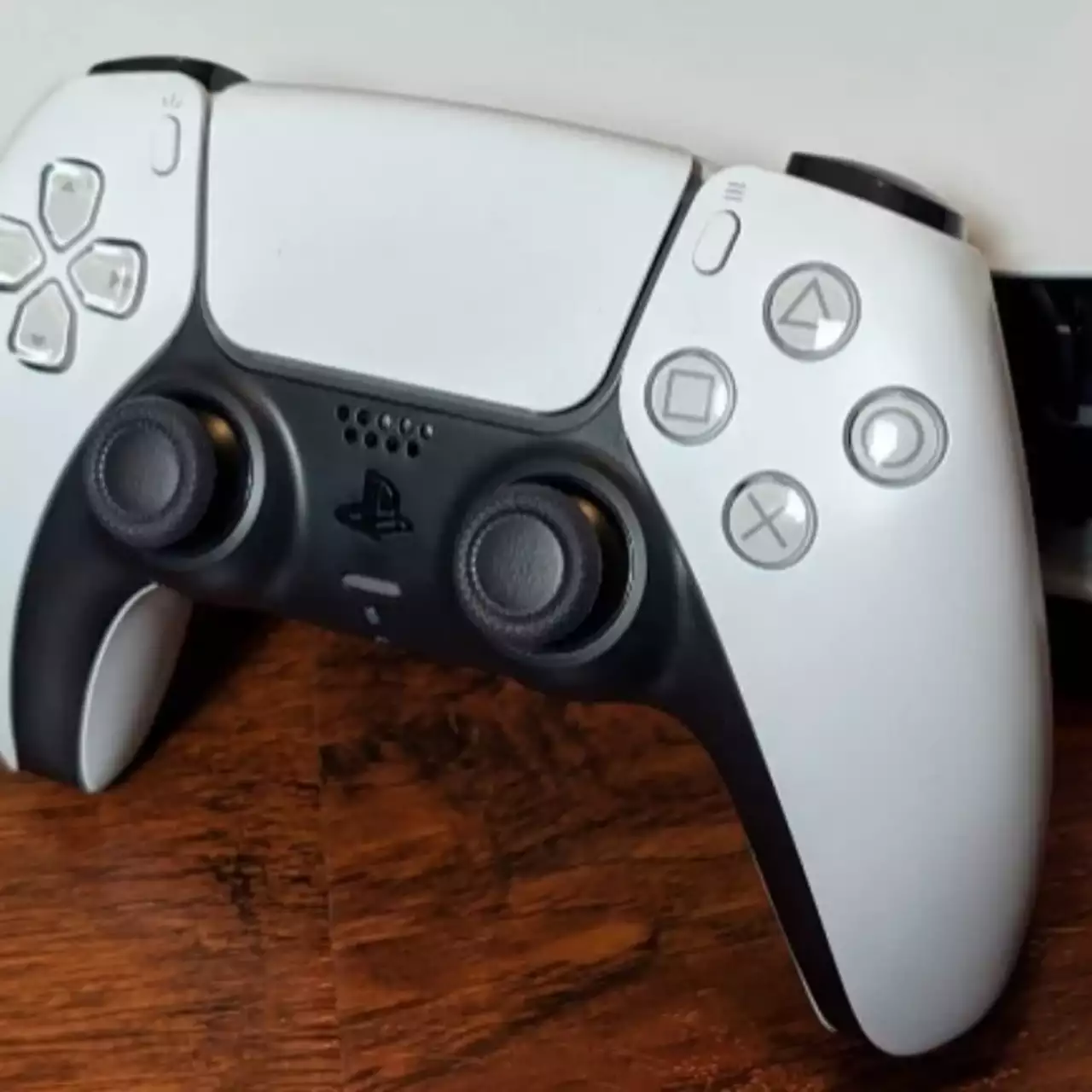 Sony стала возвращать деньги за игры на PS5. Причина при этом хорошая Sony стала возвращать деньги за игры на PS5. Причина при этом хорошая