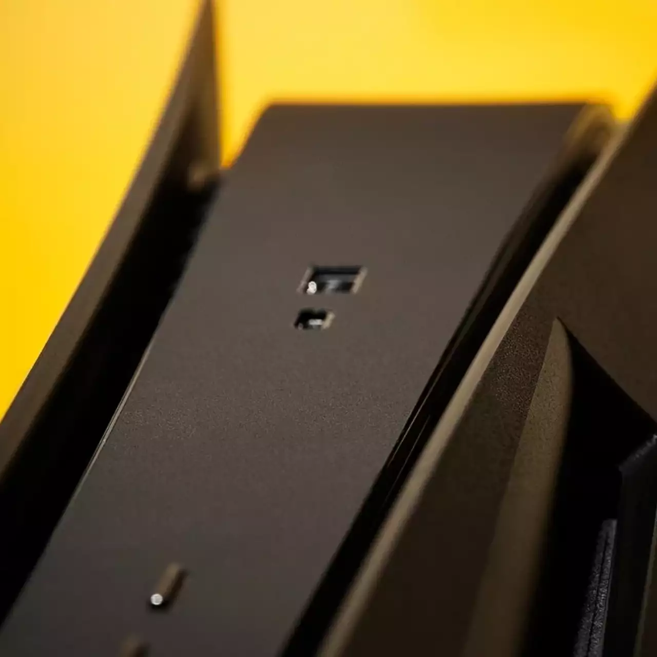 Чёрных PlayStation 5 на всех не хватит. Компания извинилась и пообещала вернуть деньги Чёрных PlayStation 5 на всех не хватит. Компания извинилась и пообещала вернуть деньги
