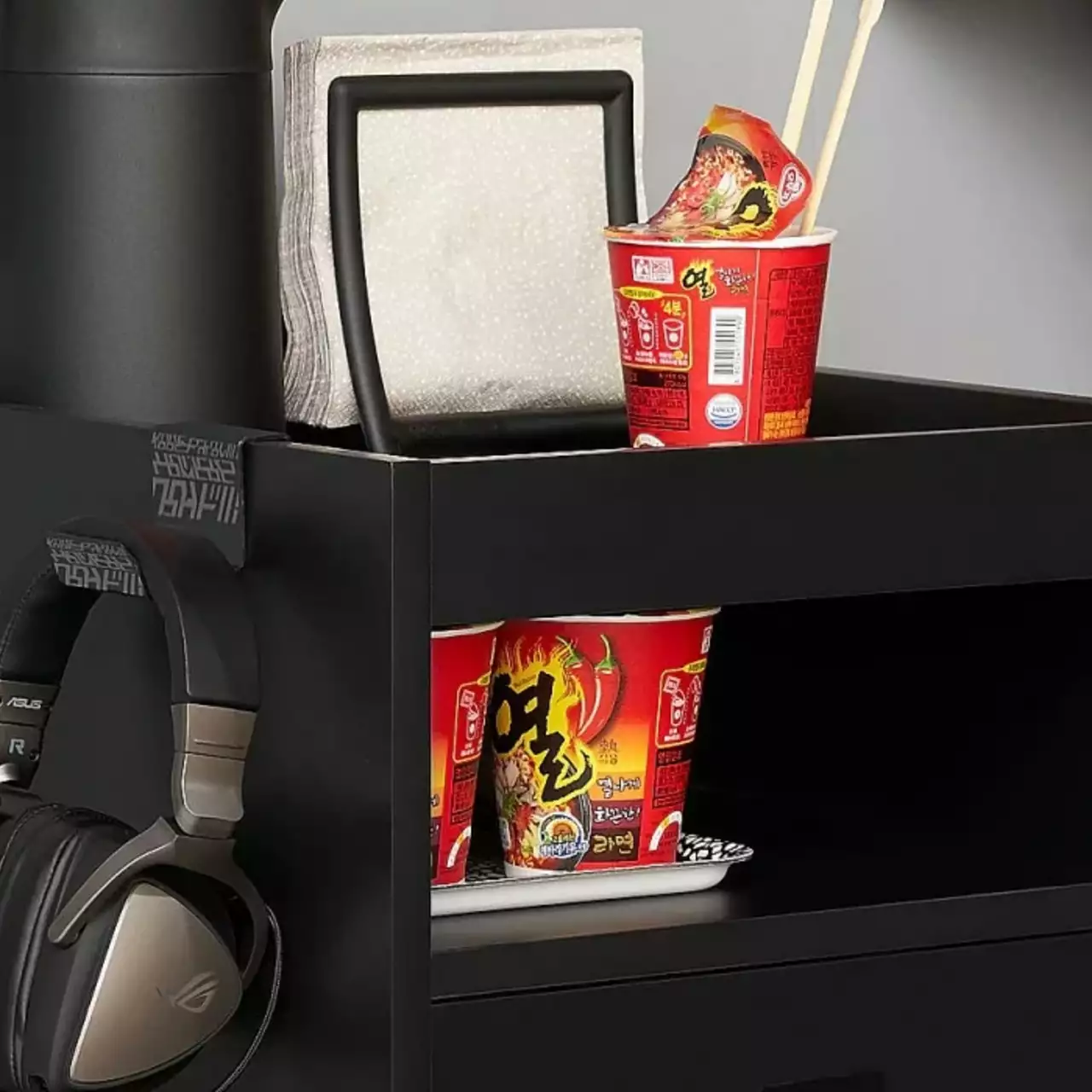 IKEA и ASUS ROG готовят мебель для геймеров. Первая партия уже есть IKEA и ASUS ROG готовят мебель для геймеров. Первая партия уже есть