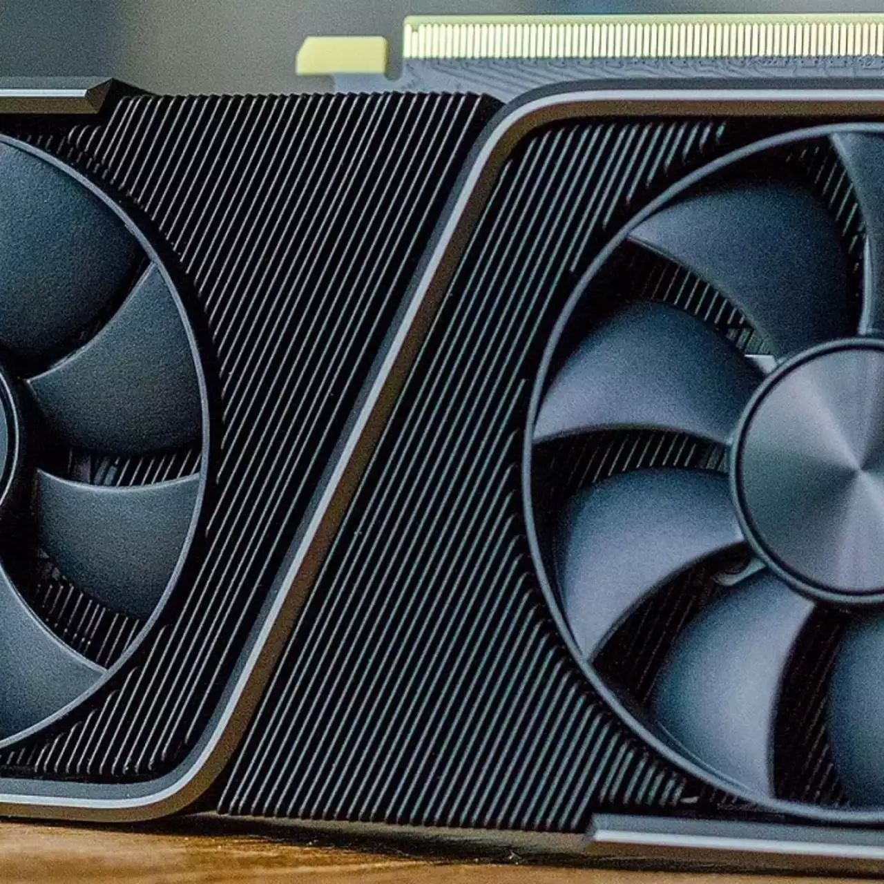 Россиянин увеличил объем памяти GeForce RTX 3070 до 16 ГБ и показал результаты тестов