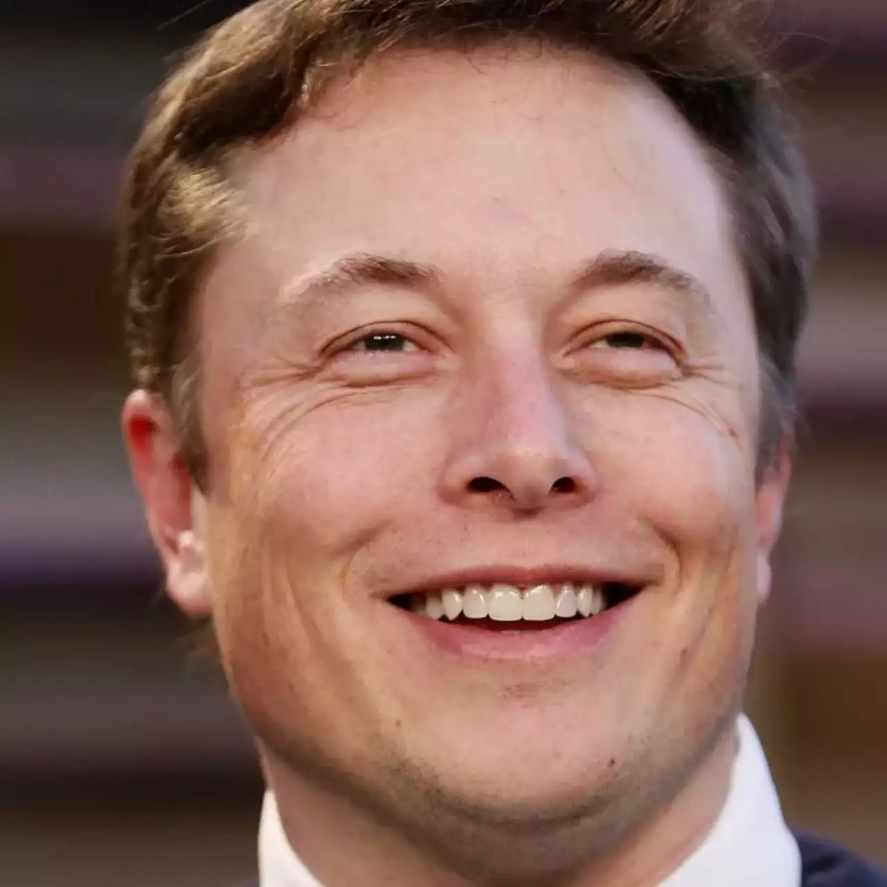Илон Маск объявил себя Технокоролем Tesla, а финансового директора — Мастером над монетой