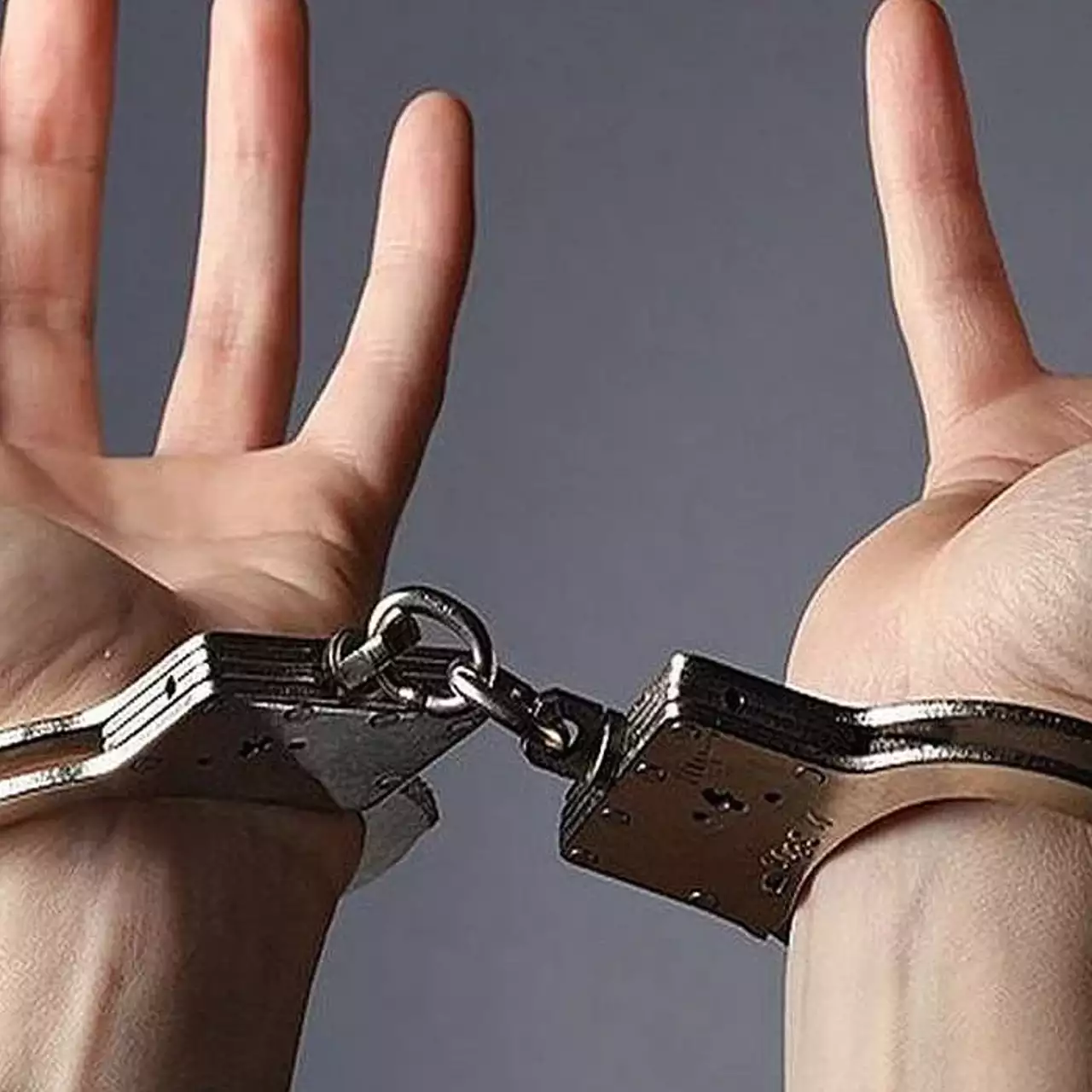 Популярного российского видеоблогера задержали в Петербурге. Вот в чём его обвиняют (обновлено)