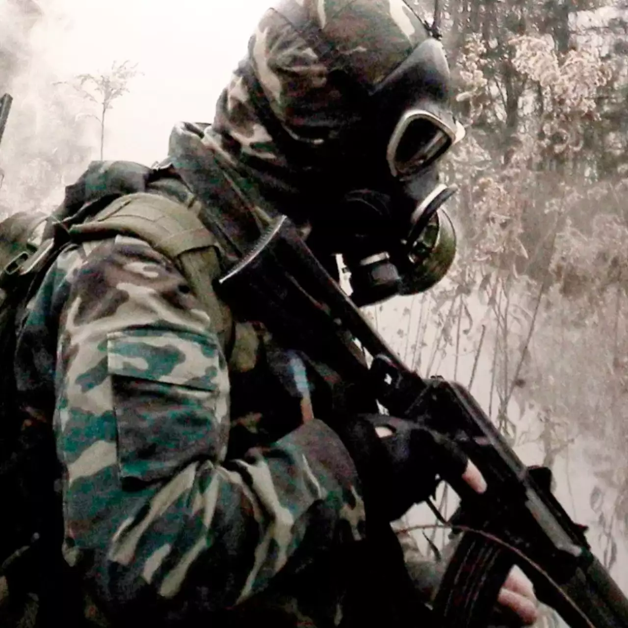 Появился трейлер любительского фильма по S.T.A.L.K.E.R, где показали сталкера и его девушку Появился трейлер любительского фильма по S.T.A.L.K.E.R, где показали сталкера и его девушку