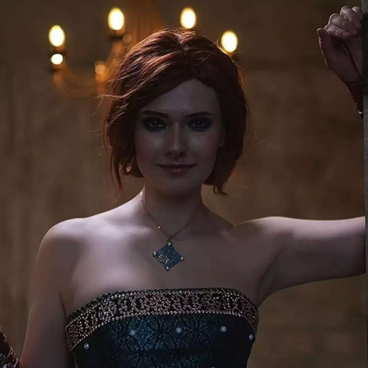 Российская фанатка The Witcher 3 показала очаровательный косплей Трисс, собирающейся на свидание с Геральтом Российская фанатка The Witcher 3 показала очаровательный косплей Трисс, собирающейся на свидание с Геральтом