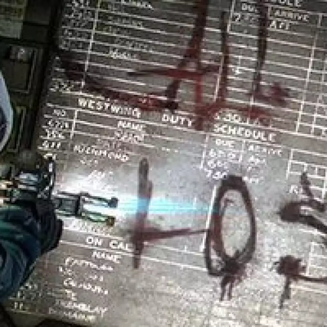 В предыдущих сериях Dead Space В предыдущих сериях Dead Space