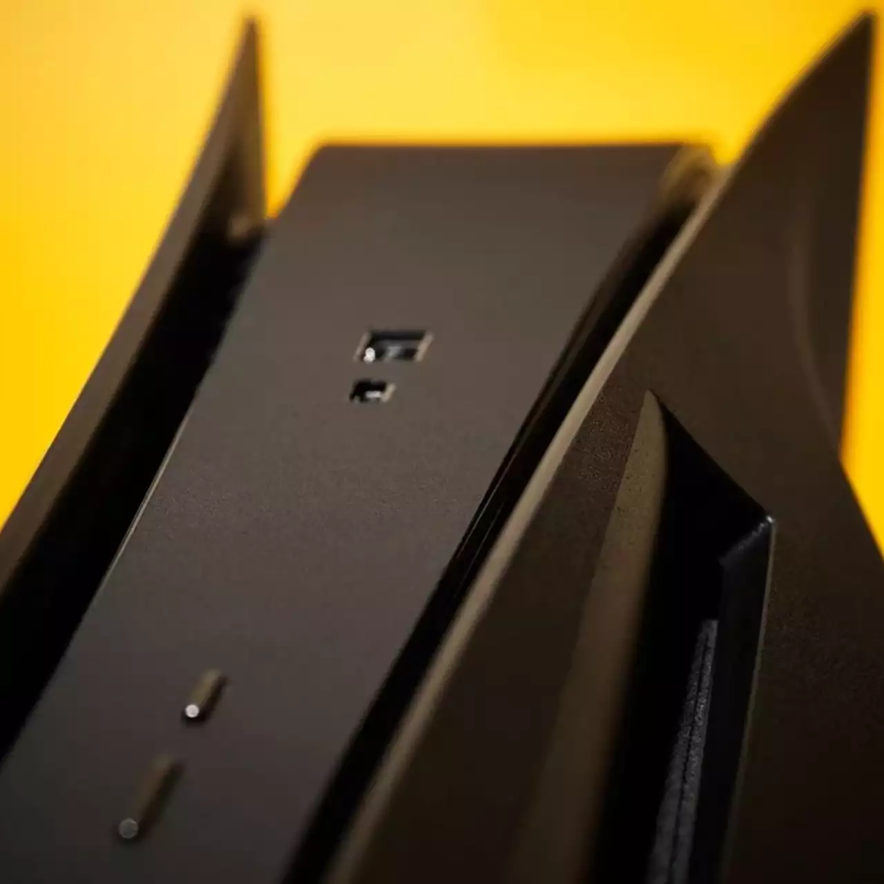 Производитель панелей для PS5 получил от Sony угрозу судом. Эта компания ранее подначивала Sony «подать на них» в суд Производитель панелей для PS5 получил от Sony угрозу судом. Эта компания ранее подначивала Sony «подать на них» в суд