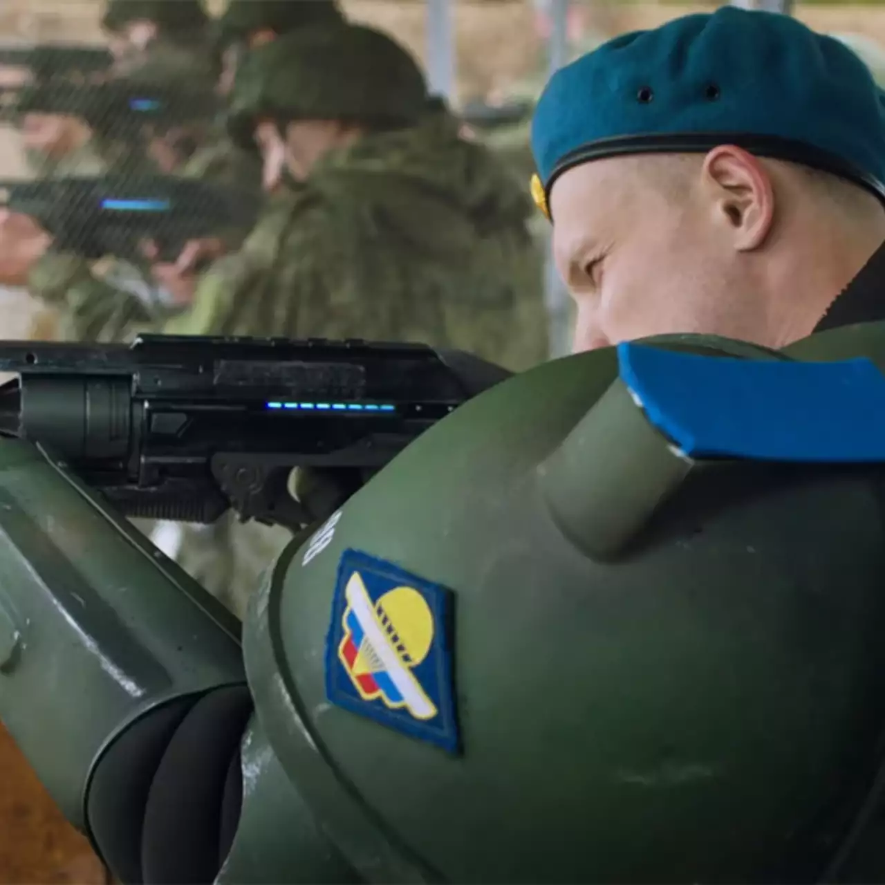 Военкомат будущего, солдаты с лазерным оружием и летающие танки — вышло видео про русский космодесант и PUBG Mobile