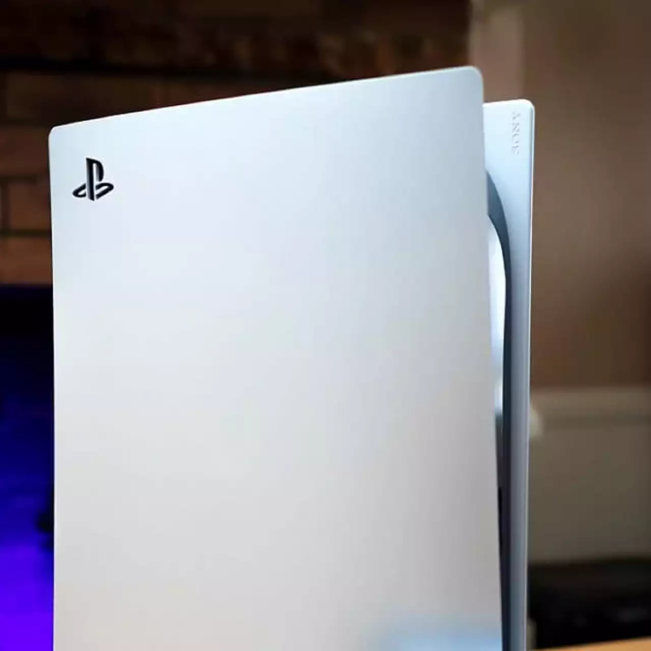 Для PlayStation 5 представили боковые панели в новом дизайне, делающие консоль «менее уродливой» Для PlayStation 5 представили боковые панели в новом дизайне, делающие консоль «менее уродливой»