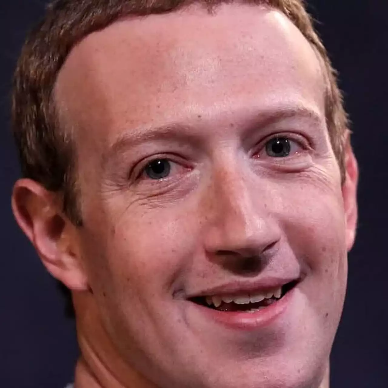 Facebook готовит VR-шлем Project Cambria для своей метавселенной Facebook готовит VR-шлем Project Cambria для своей метавселенной