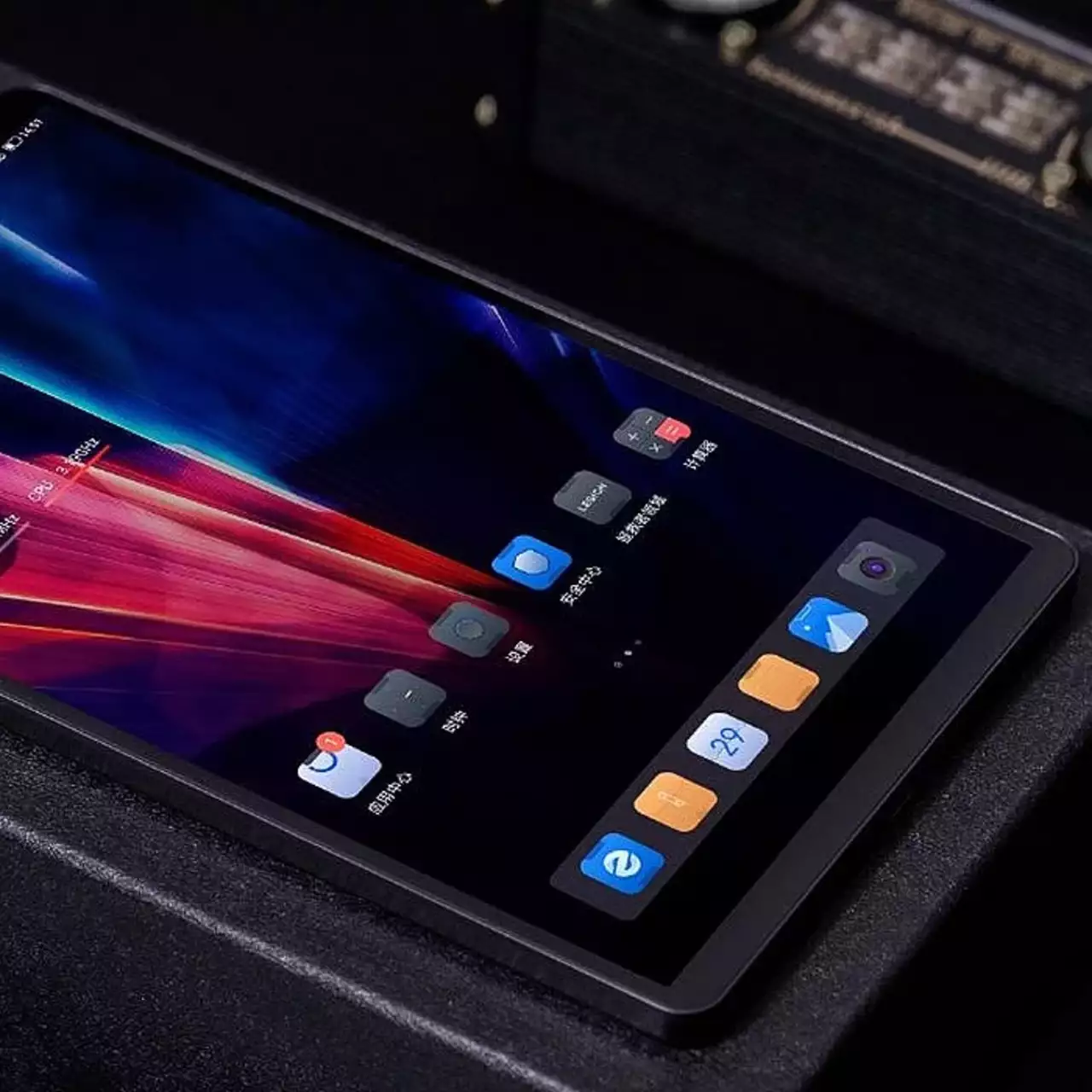 Lenovo готовит мощный игровой планшет — раскрыты некоторые характеристики и одна «фишка» с экраном Lenovo готовит мощный игровой планшет — раскрыты некоторые характеристики и одна «фишка» с экраном