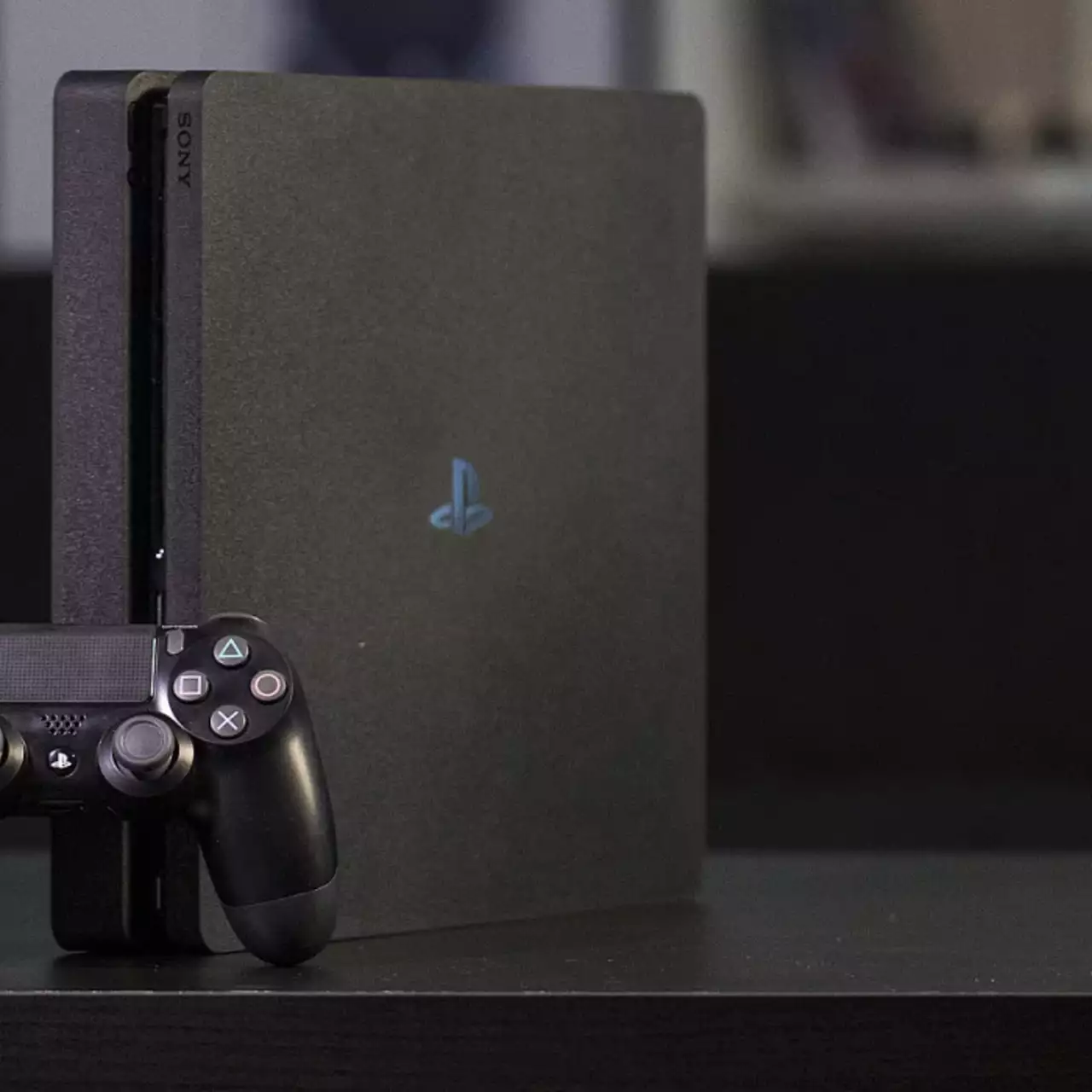 СМИ: Sony продолжит выпуск PS4 из-за дефицита PS5 СМИ: Sony продолжит выпуск PS4 из-за дефицита PS5