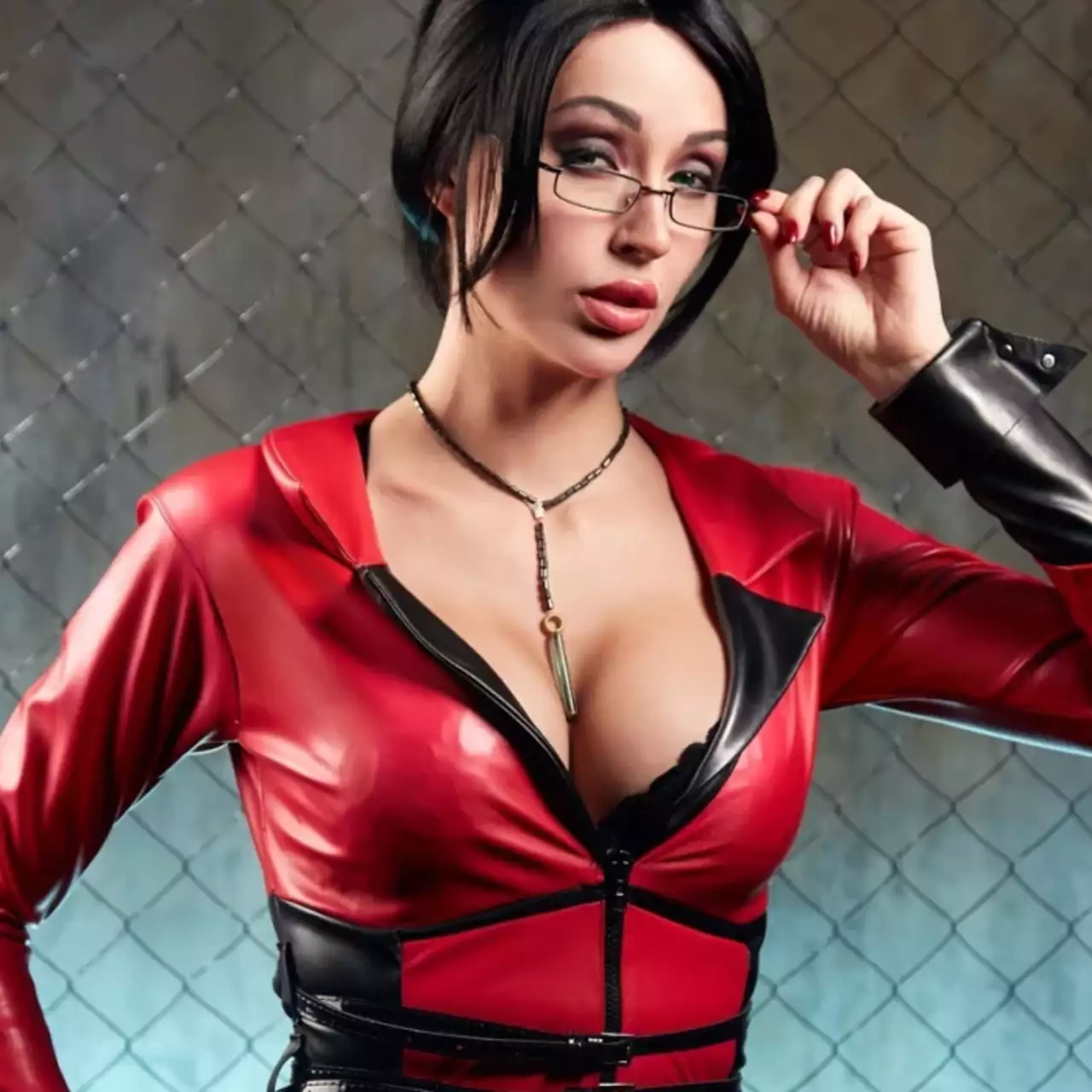 Лучший косплей недели: страстная Эш из Overwatch, Милина из Mortal Kombat в одних бинтах и сексапильная дампирша Рэйн