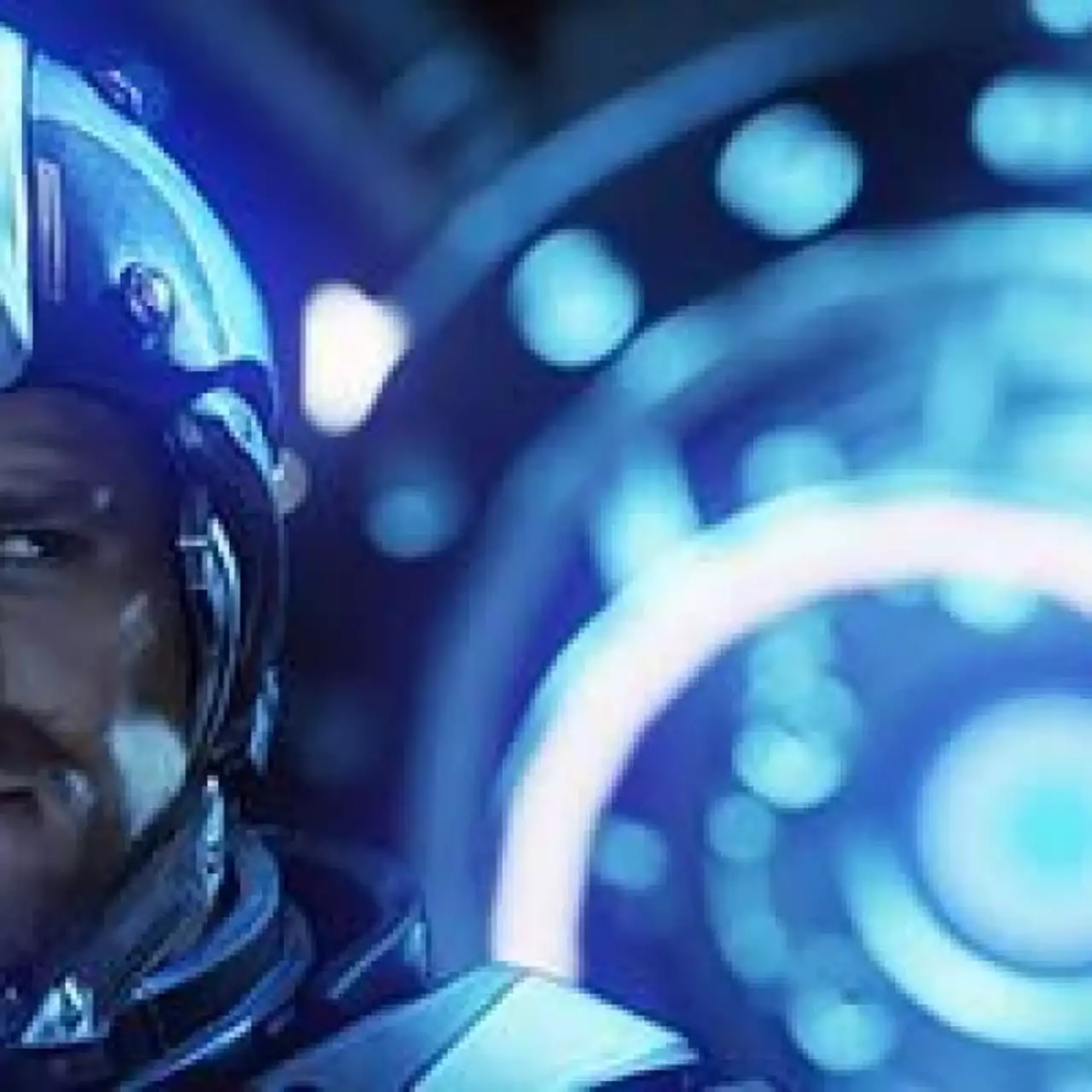 Художник вернулся с демонстрацией персонажа, выполненного в стилистике Mass Effect Художник вернулся с демонстрацией персонажа, выполненного в стилистике Mass Effect