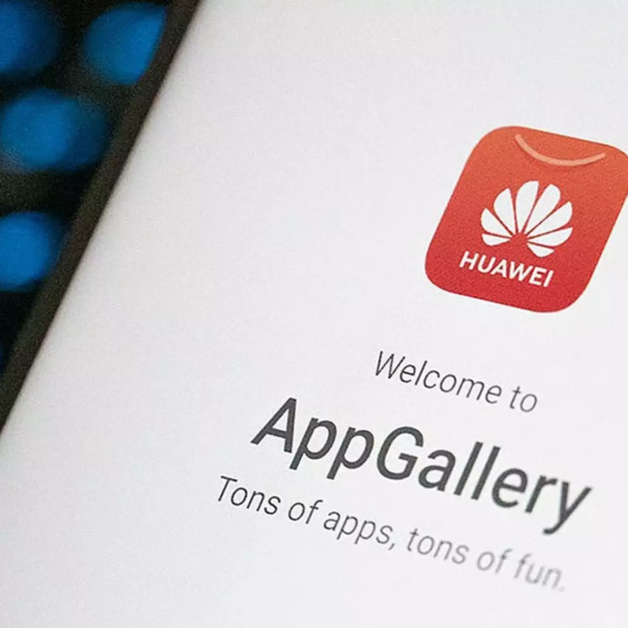 Huawei отключила поддержку карт «Мир» в своём магазине AppGallery