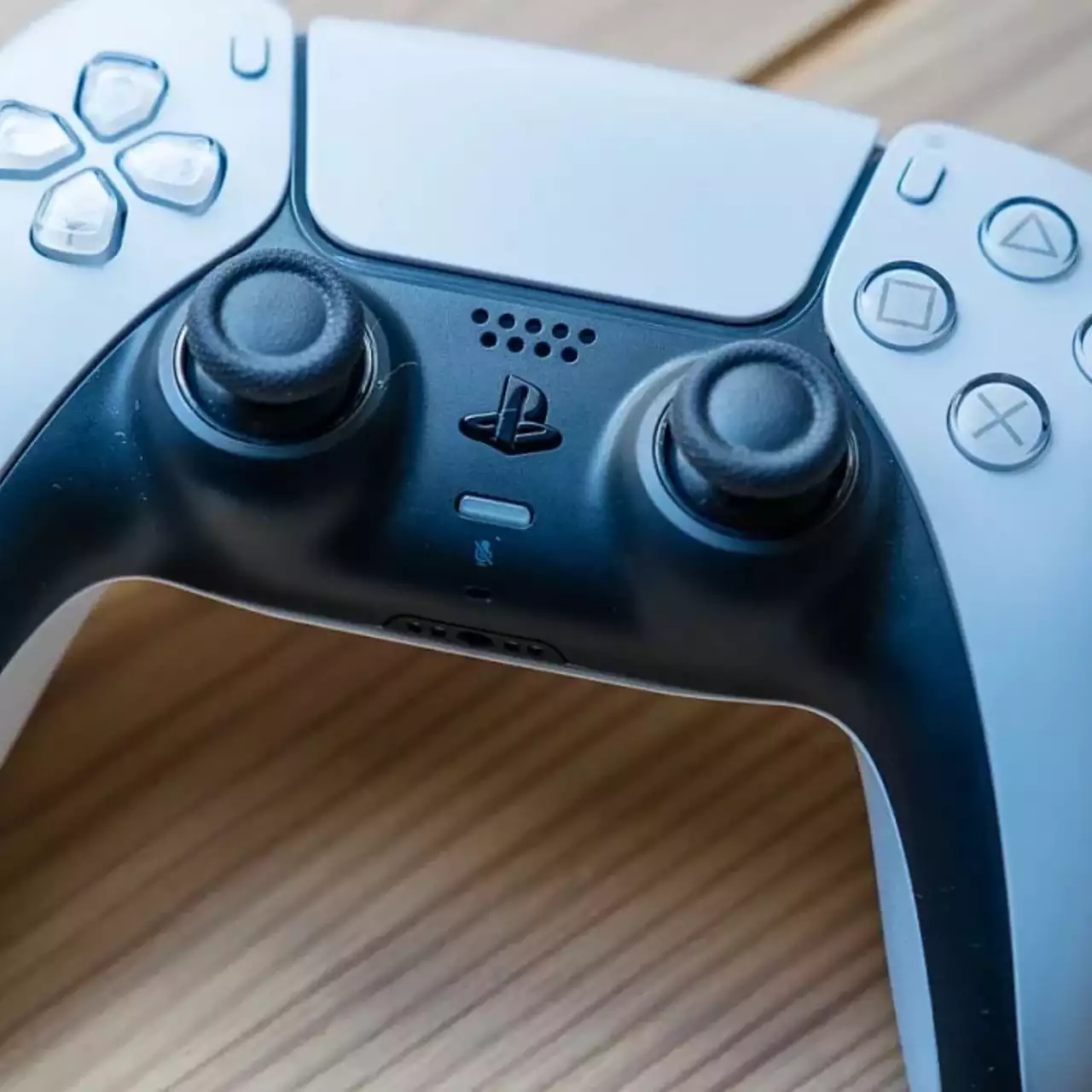 Инсайдер утверждает, что Sony готовит «Pro-контроллер» для PlayStation 5 — с дополнительными кнопками и новым ПО Инсайдер утверждает, что Sony готовит «Pro-контроллер» для PlayStation 5 — с дополнительными кнопками и новым ПО