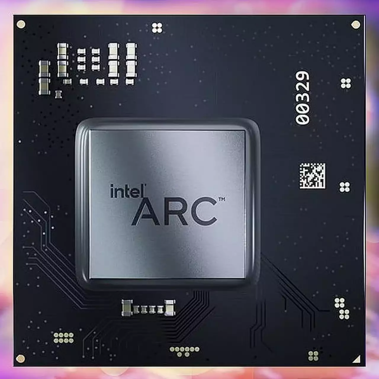 На фото показали крошечный прототип видеокарты Intel A310 На фото показали крошечный прототип видеокарты Intel A310