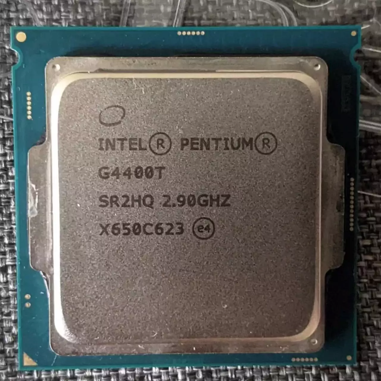 Intel отказывается от названий Pentium и Celeron. Теперь будет просто Intel Processor Intel отказывается от названий Pentium и Celeron. Теперь будет просто Intel Processor