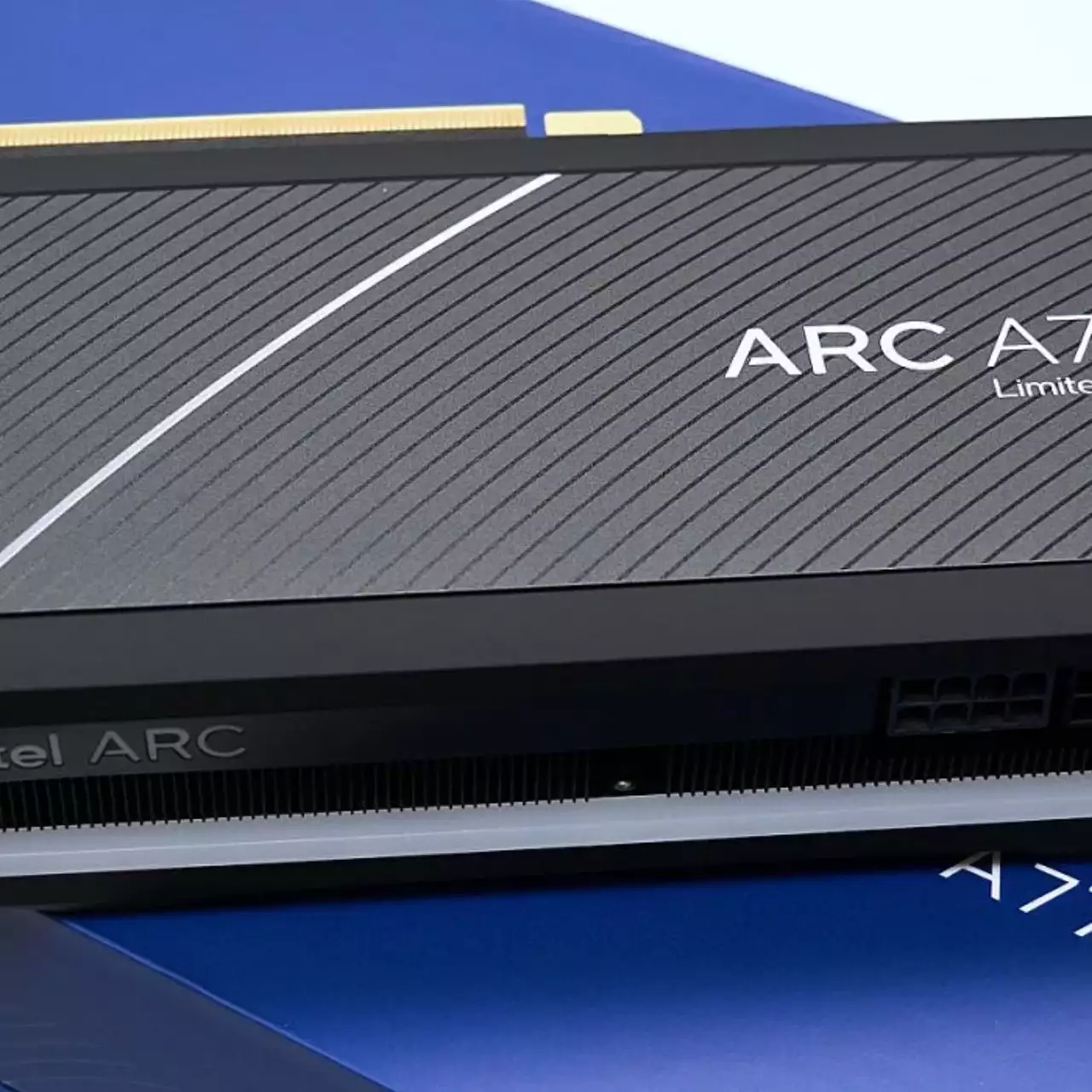 Вышли первые обзоры видеокарт Intel Arc A770 и A750 — на уровне NVIDIA RTX 3060 и AMD RX 6600, но не всегда Вышли первые обзоры видеокарт Intel Arc A770 и A750 — на уровне NVIDIA RTX 3060 и AMD RX 6600, но не всегда