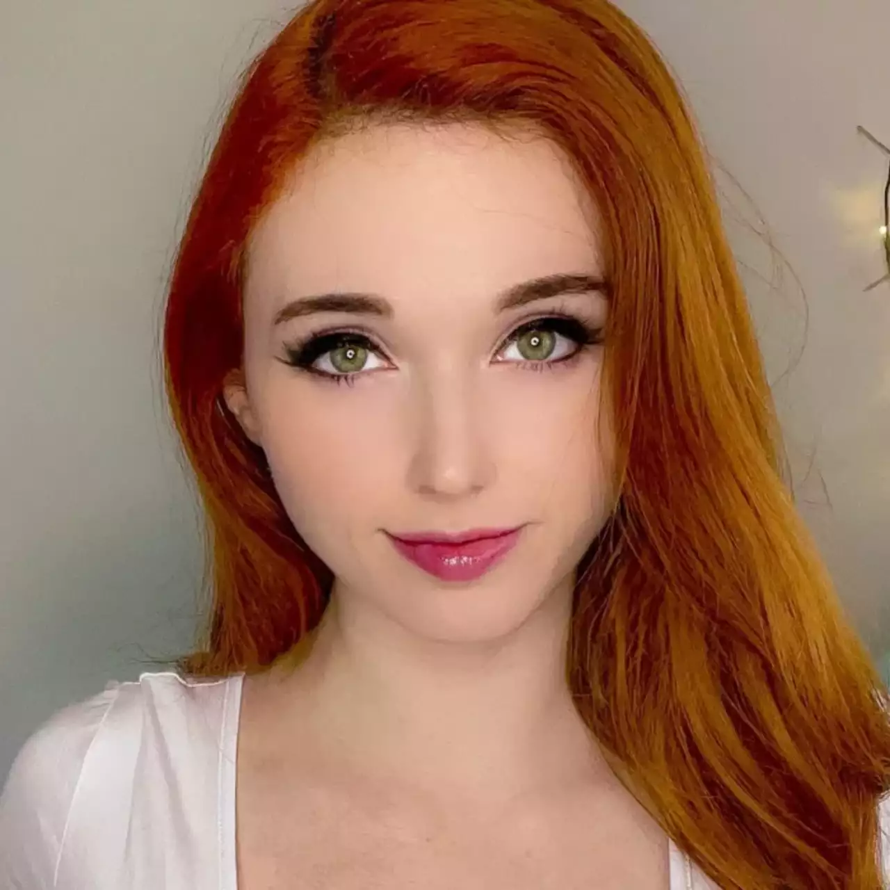 Кто такая Amoraunth, или Как звезда Twitch и OnlyFans Кейтлин Сирагуса заработала миллионы, пока вы искали ее сливы Кто такая Amoraunth, или Как звезда Twitch и OnlyFans Кейтлин Сирагуса заработала миллионы, пока вы искали ее сливы