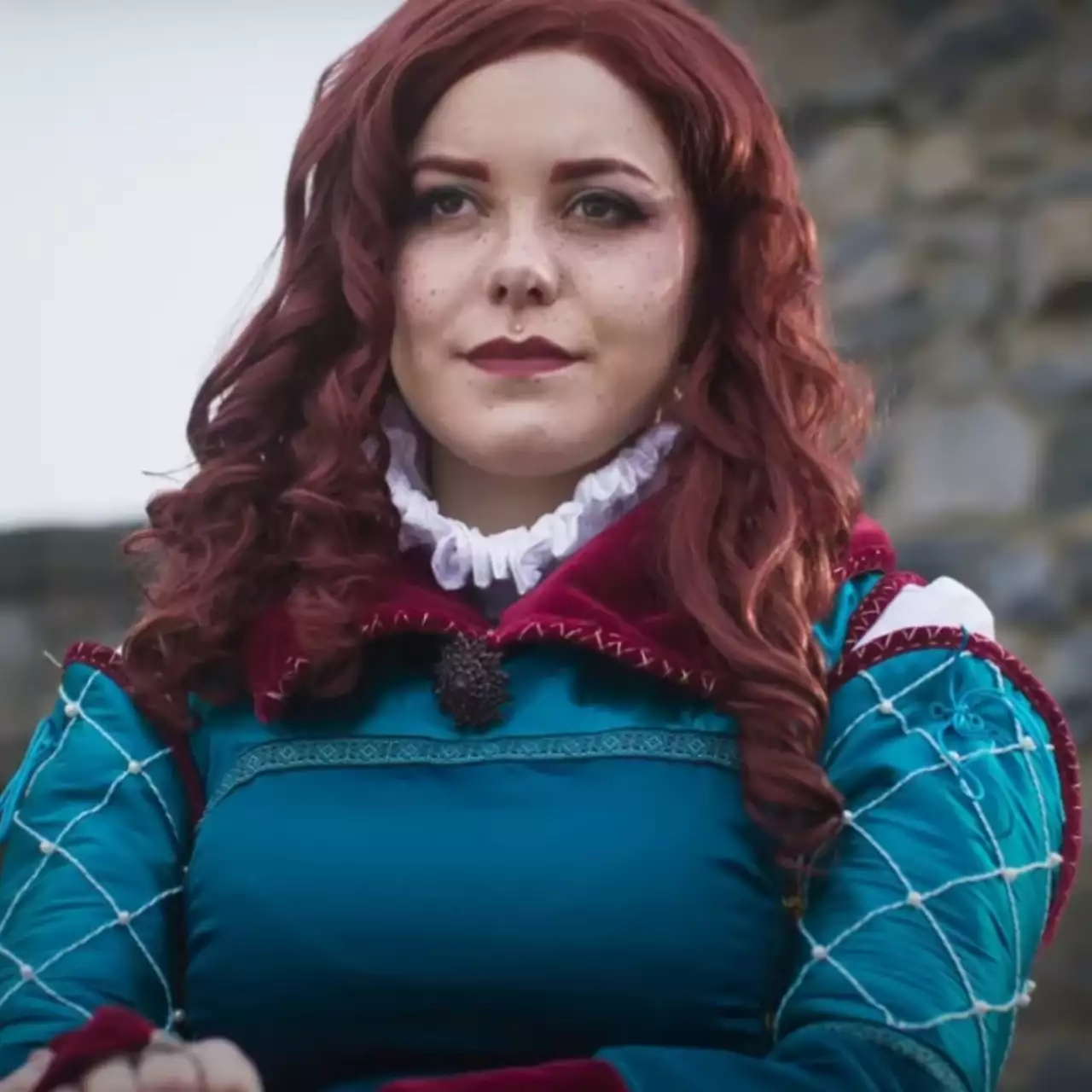 Если бы по The Witcher 3 сняли фильм: появился ролик, где Геральта, Трисс и Йеннифэр сыграли косплееры Если бы по The Witcher 3 сняли фильм: появился ролик, где Геральта, Трисс и Йеннифэр сыграли косплееры