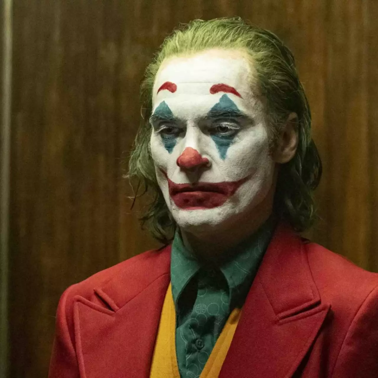 Джокер забеременел и родил мини-Джокера в новом комиксе DC. В сети жалуются, что злодея превратили в транса