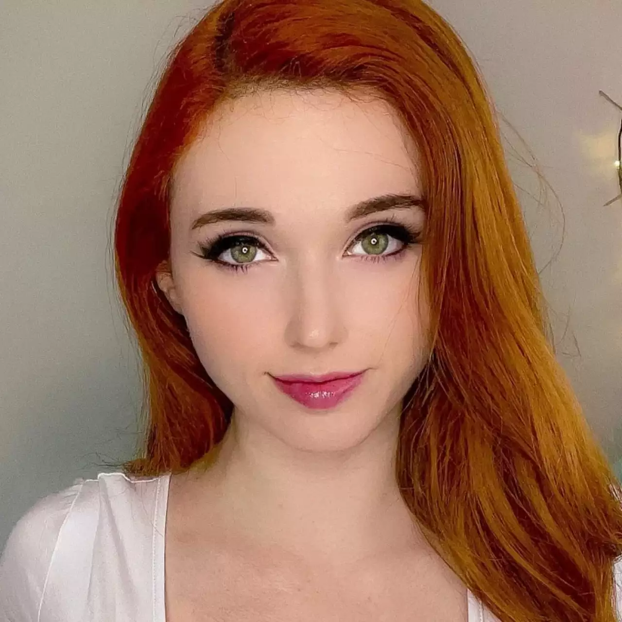 Amouranth выпустила свою пластиковую фигурку за 2000 рублей Amouranth выпустила свою пластиковую фигурку за 2000 рублей