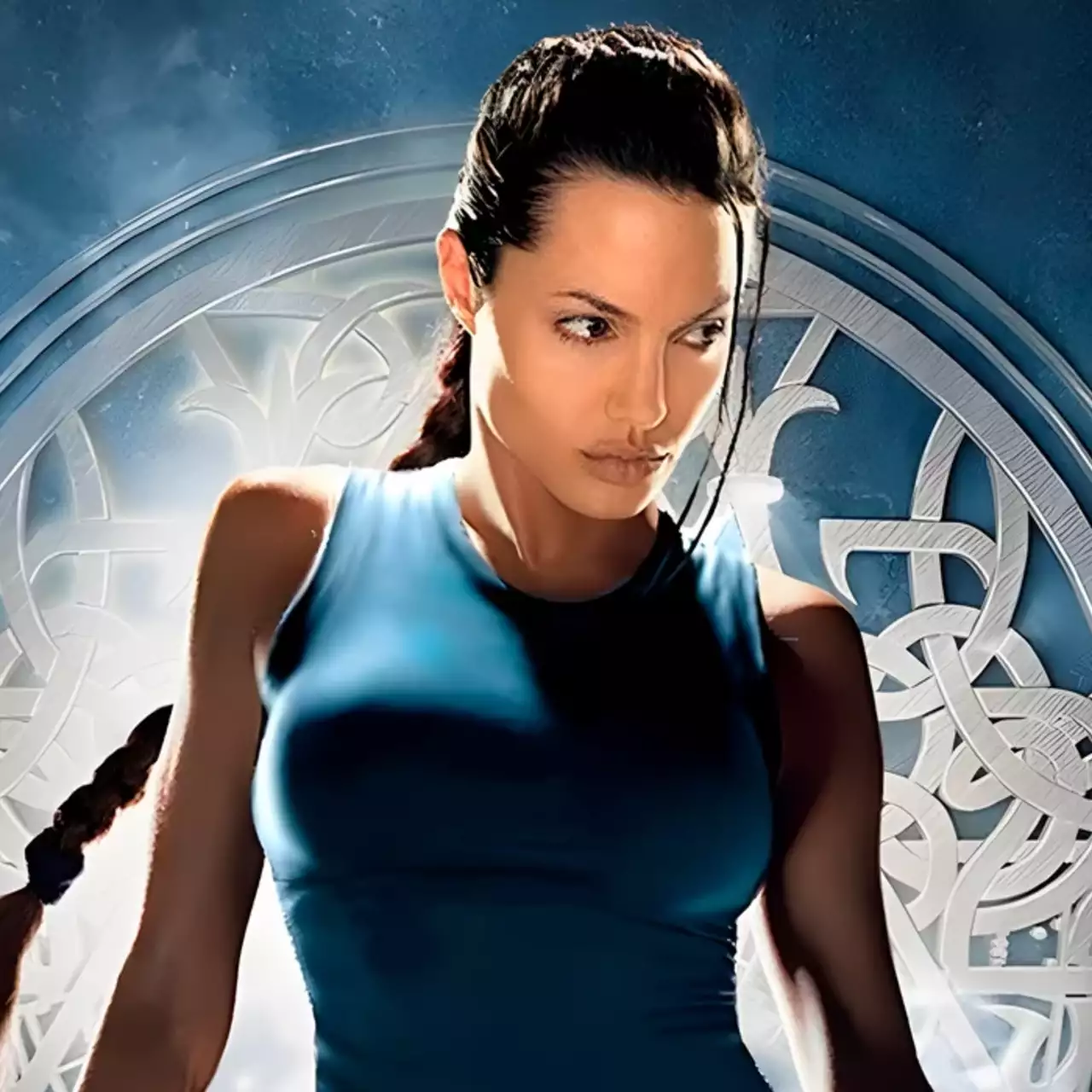 В сети показали, как могла бы выглядеть Лара Крофт в игре Tomb Raider с внешностью Анджелины Джоли