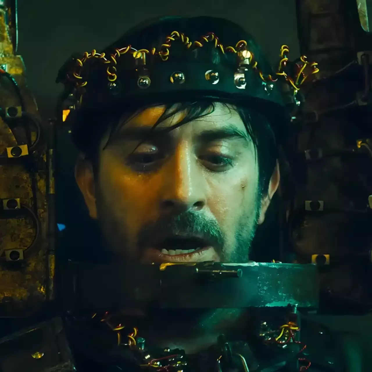 Джон Крамер возвращается — вышел первый трейлер новой «Пилы», в котором показали жестокие испытания Джон Крамер возвращается — вышел первый трейлер новой «Пилы», в котором показали жестокие испытания